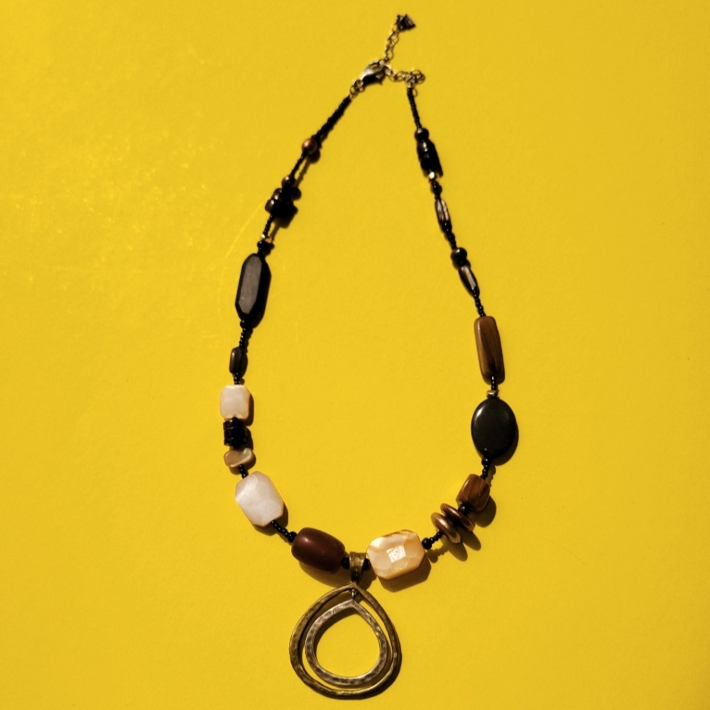 Elegant Brown and Gold Necklace